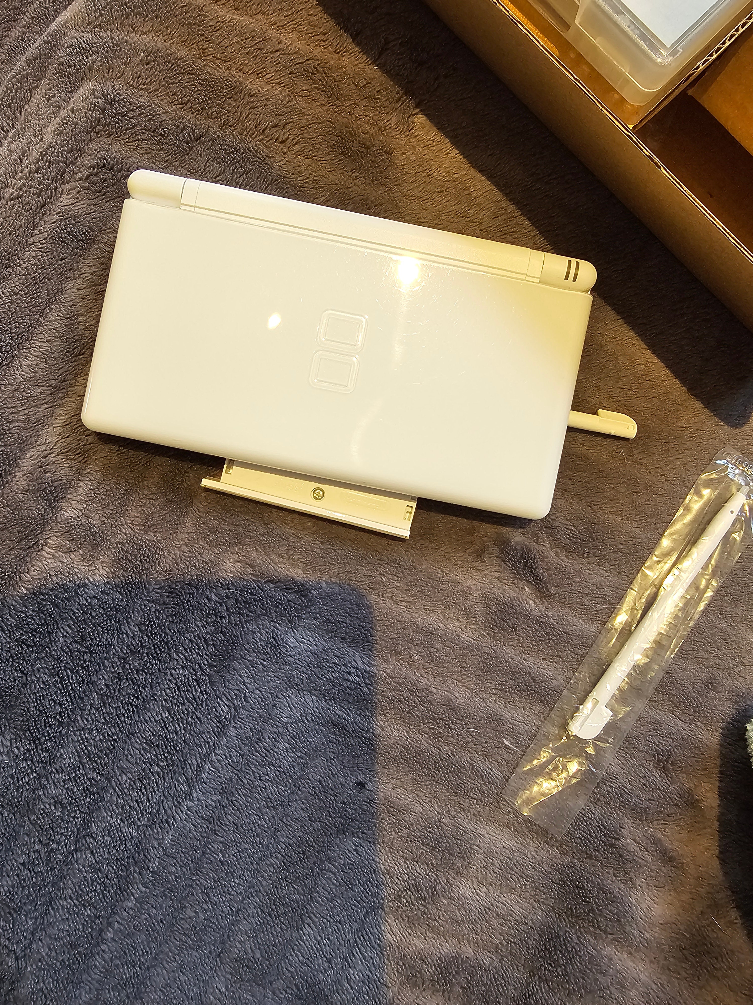 Nintendo DS Konsole Starter Paket in OVP Komplett